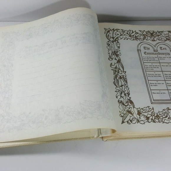 Vintage Our Family Photo Album Cowhide Gold Trim - Picture 5 of 8